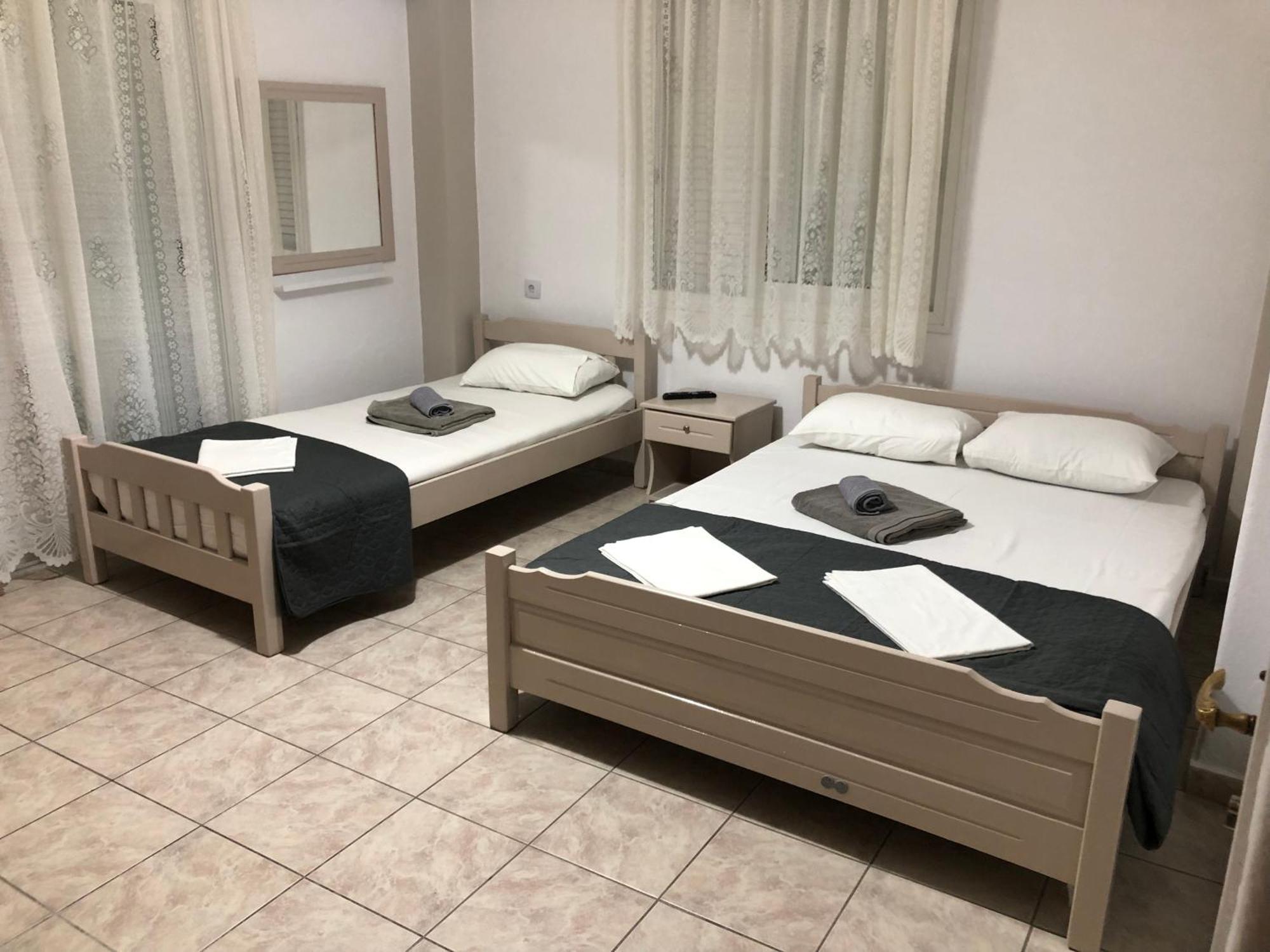 Nikis Rooms Paralia Katerinis Ngoại thất bức ảnh