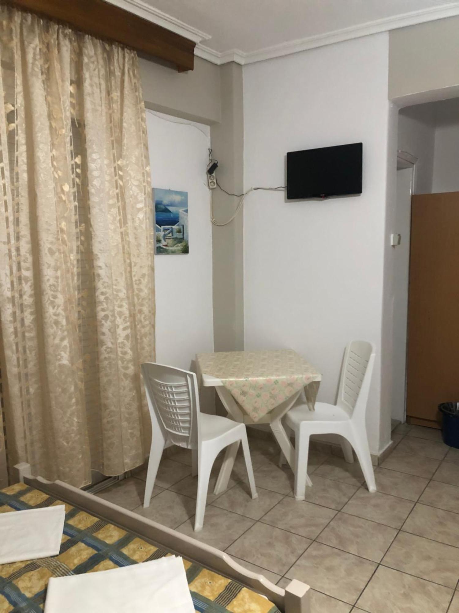 Nikis Rooms Paralia Katerinis Ngoại thất bức ảnh