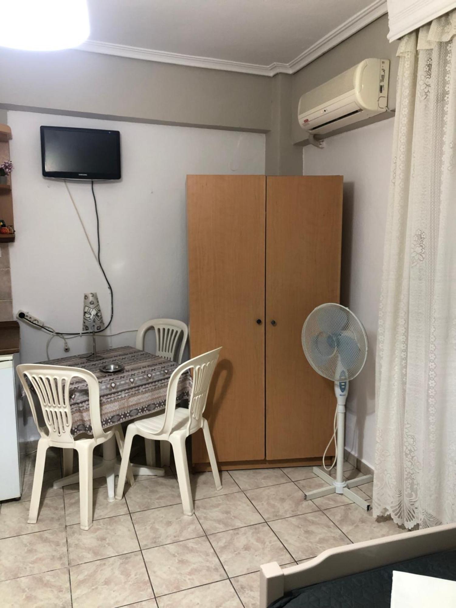 Nikis Rooms Paralia Katerinis Ngoại thất bức ảnh