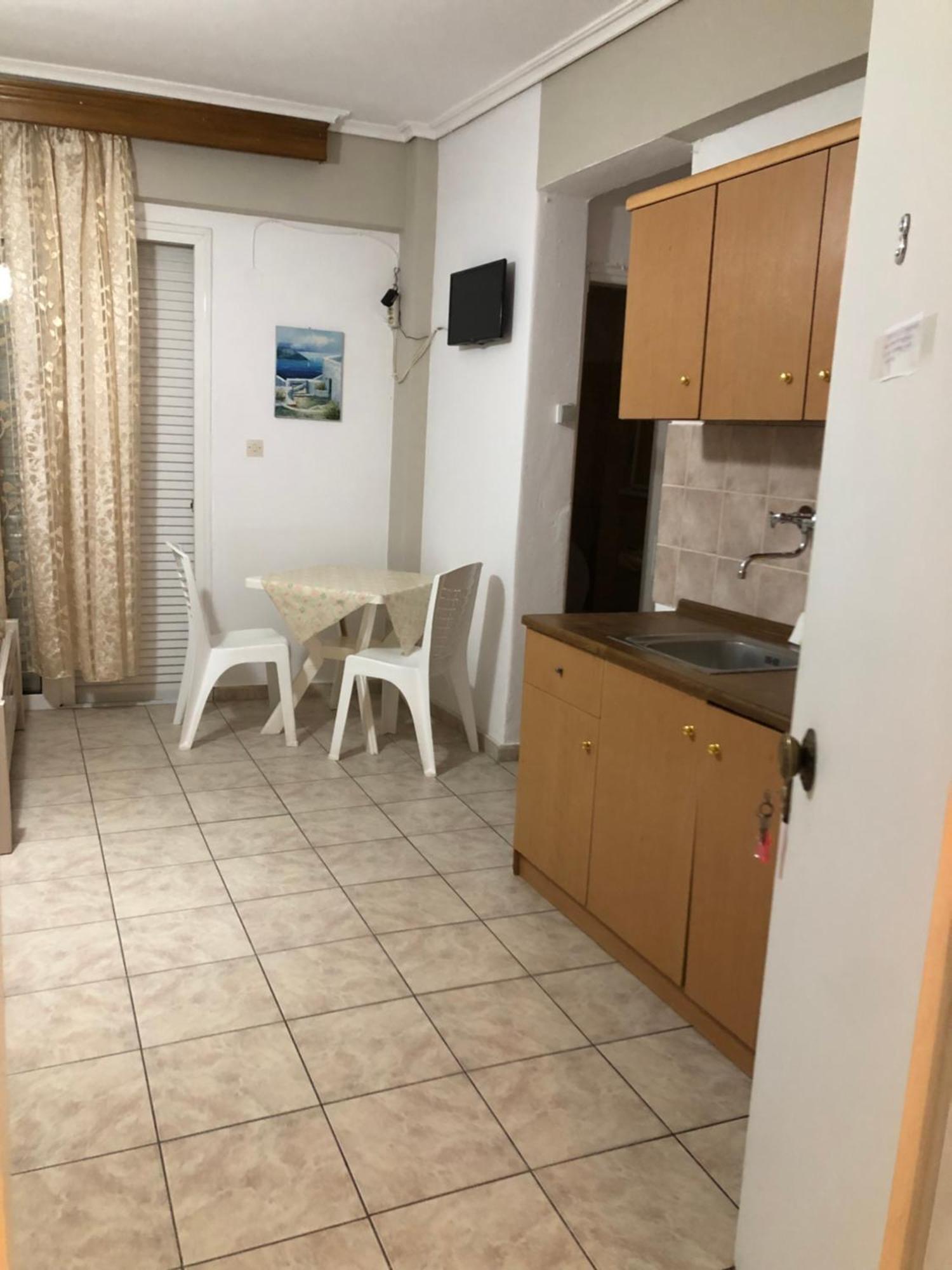 Nikis Rooms Paralia Katerinis Ngoại thất bức ảnh
